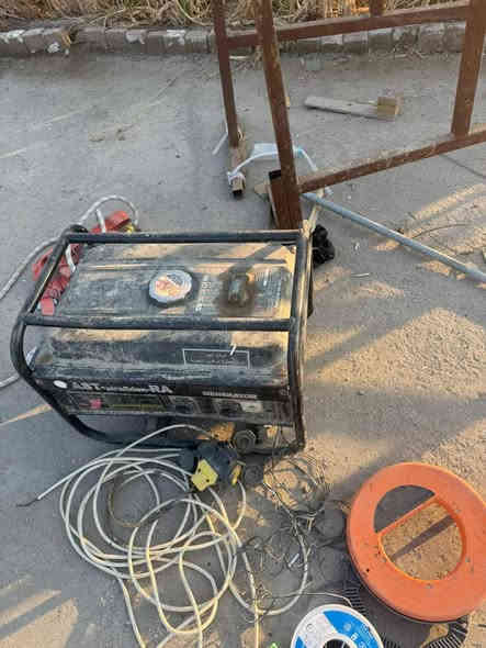 اغراض مستعملة وجديد 
اصباغ مكاتب دريلات مولدات شفل اجهزه كهربائيه
كرفانات وكل شيء بنصف القيمه
للتواصل وتس اب ‎0784 637 0134
