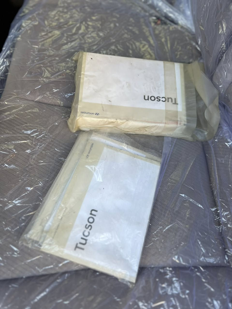 السلام عليكم
النوع : هونداي توسان (خليجي) الكاصد
الموديل : 2019
الرقم : بغداد
السياره : كفاله عامه ( كير محرك ) كفاله عامه
* مرفق السونار مع الصور 
المواصفات : 
* محرك :2000 دوش 
* بصمه 
* كراسي كهرباء 
* تبريد قطعتين 
* اشاير بلمري + المري شفط
* حساسات اماميه وخلفيه
* اناره LED اماميه وخلفيه 
* شاشة + كاميره + كاربلي 
* شاحن وايرليست 
العنوان : بغداد - السيدية 
السعر : 203  ورقه وبيه مجال 
باقي التفاصيل الاتصال ؏ الرقم او واتساب
***********
