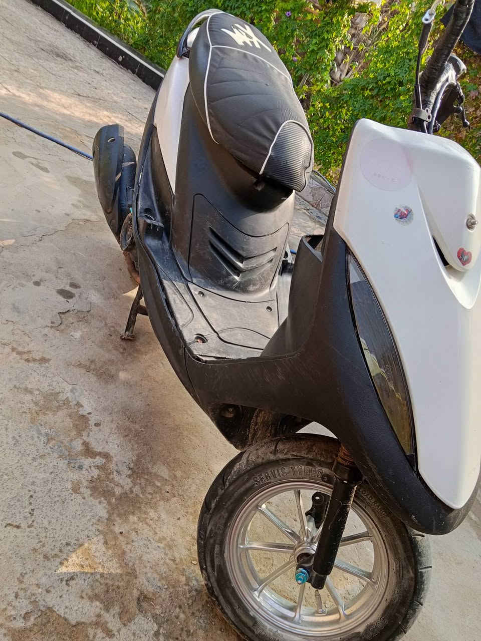 يــــــــا الله 
ماكس عدلة للبيع 
بوشه جانت 55 حالين بدلتها 49 
نضيفه الدراجه  ب 400 و بيها مجال 
راسلني واتساب و تدلل *********** 
العنوان العماره حي المعلمين 👏
