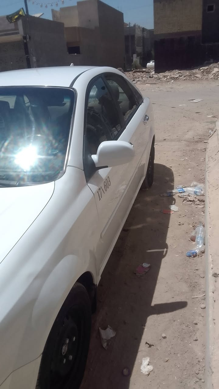 سلام عليكم اوبترا ٢٠١١ للبيع سيارة جاهزه مابيهه نقص محرك كير كهربائيات كلهه شغاله تخم تاير رقم واسط تبريد ثلج بيهه باب خلفي صبغ وبيهه رصعات خفيفه بغداد الدوره السعر ٧٠ ورقه موبايل ***********
