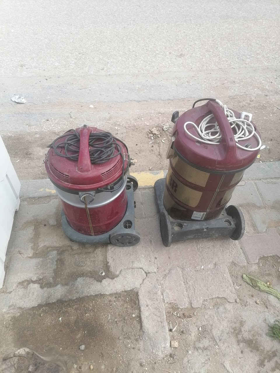 سلام عليكم حبايب غراض البيع مكاني كربلاء حي العسكري مال العبد *********** خاص
