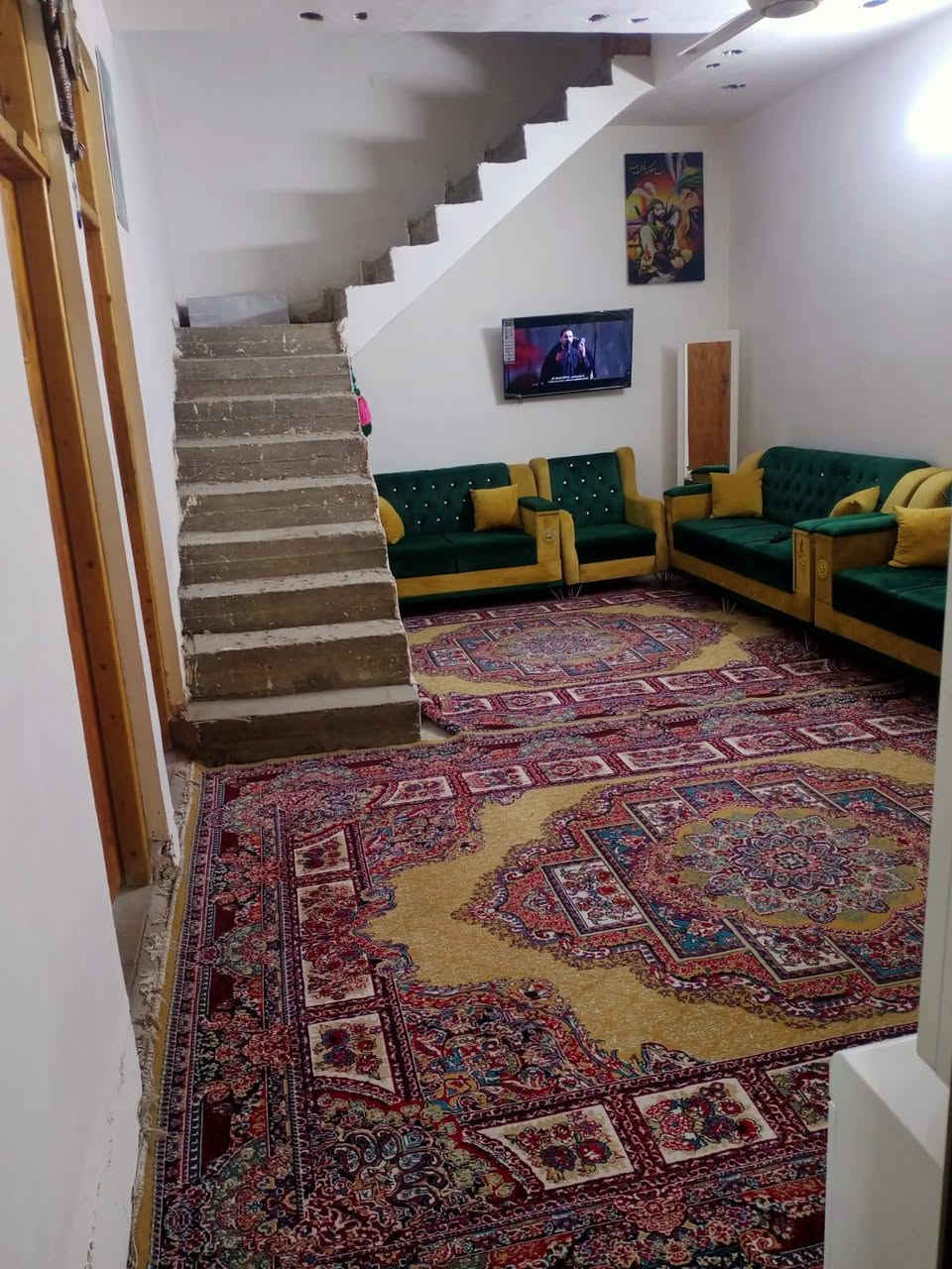 السلام عليكم بيت للبيع بلعريفيه مساحته٢٣٠واجهه ٩الشراي الاتصل ع هذا الرقم ***********
