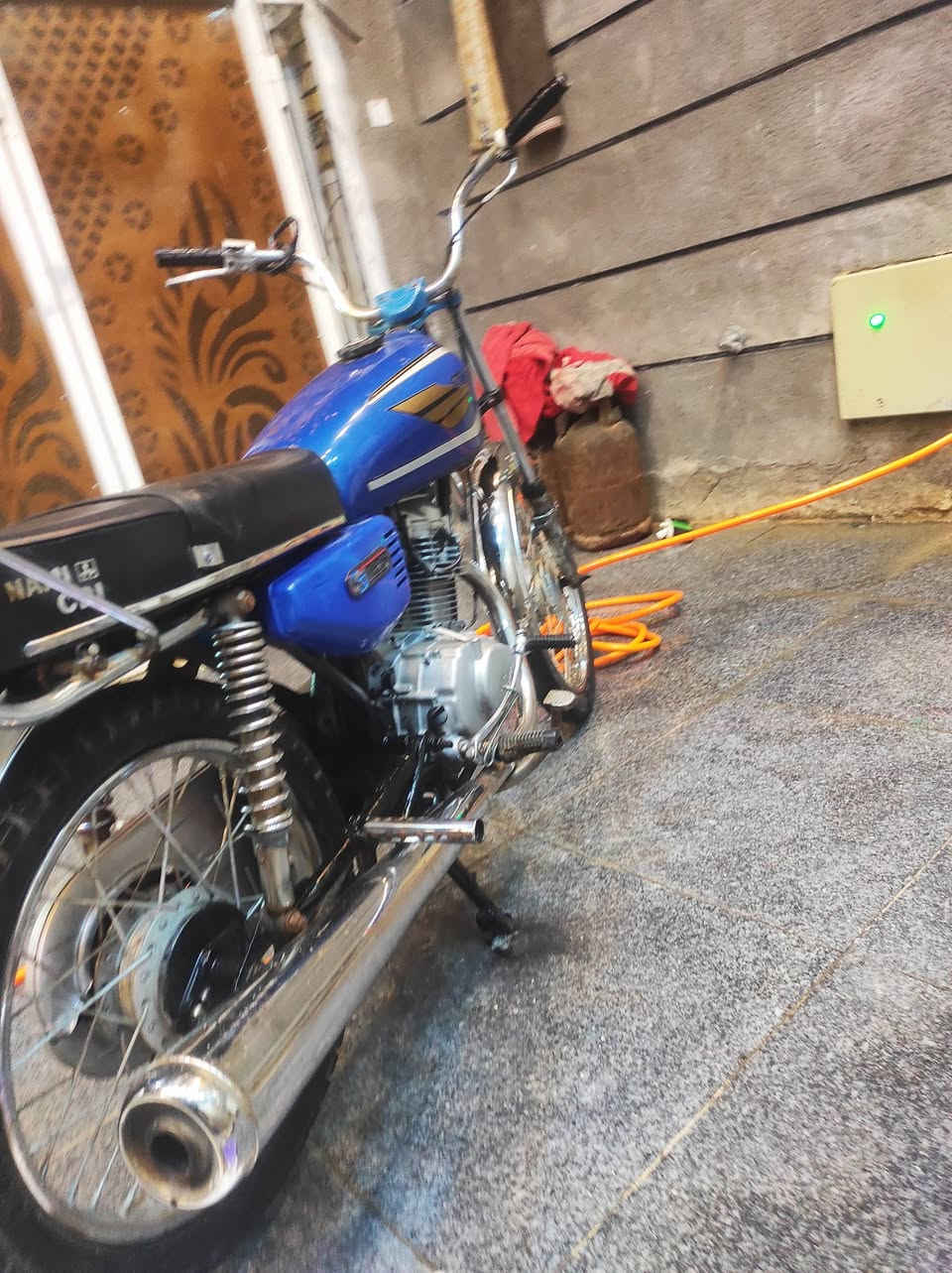 السلام عليكم شباب دراجه لبيع هندر سبرنكه خارجيه سعر 325 وبيه مجال حك جيه مكاني حي الجامعه هاذه رقمي ***********
