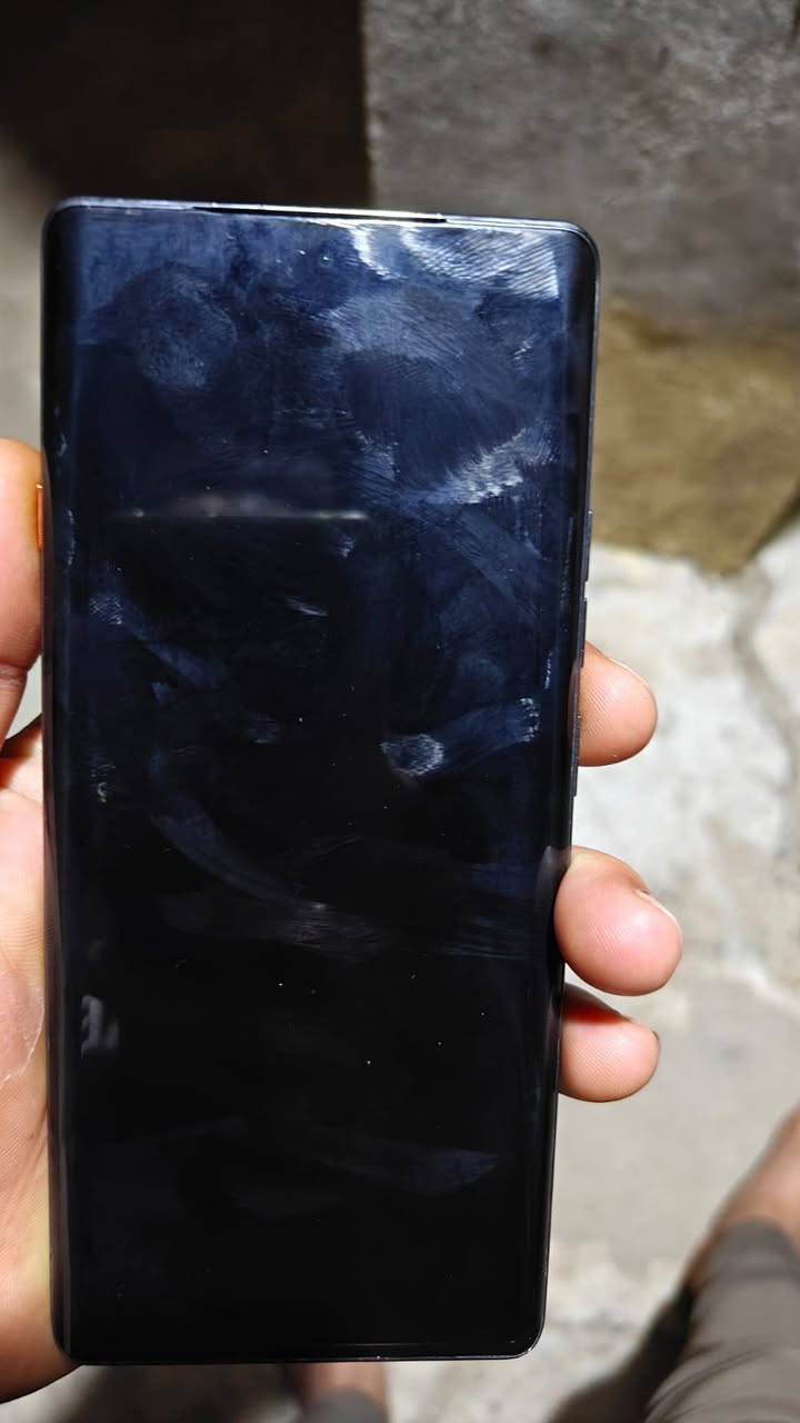 تكنو كامون 40برو السعر 250ويرهم مراوس بموطور بي مجال


**إذا كنت صاحب هذا الإعلان وتريد حذفه لأي سبب، رجاءا أرسل رسالة إلى الدعم الفني**