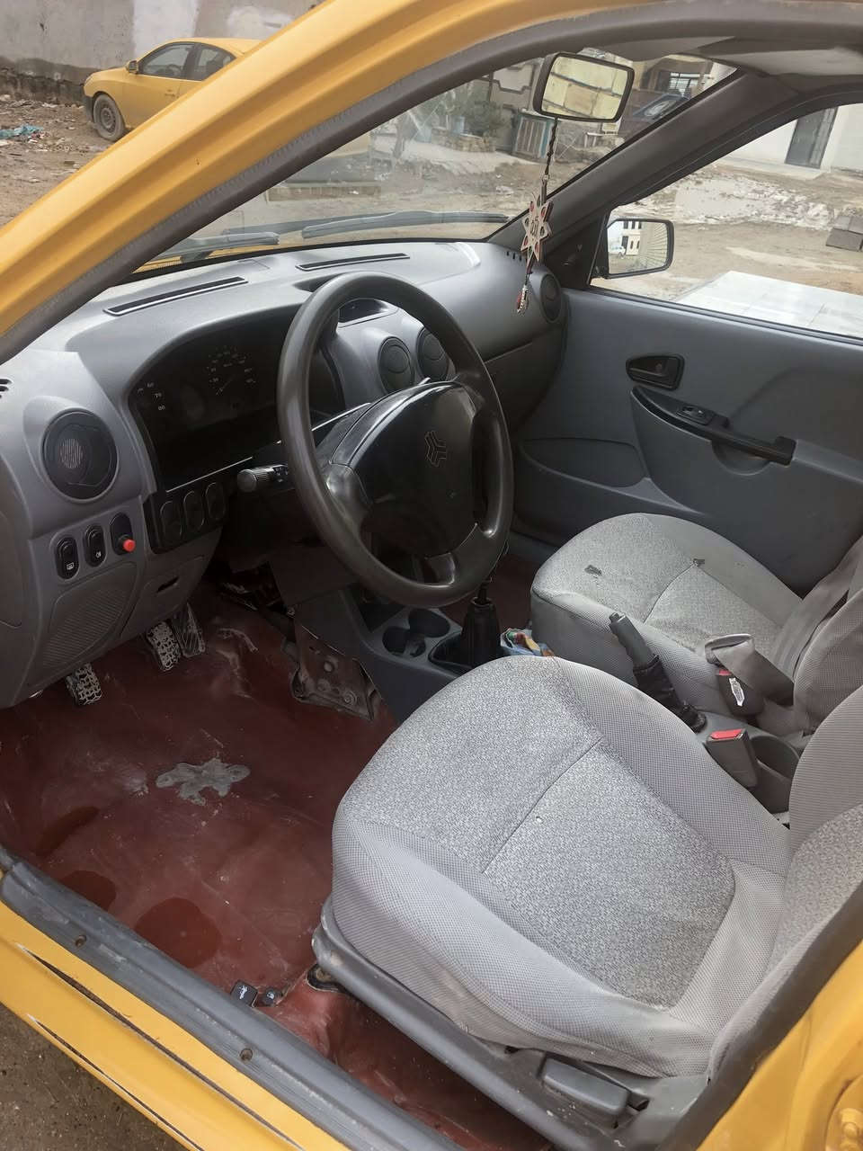 سايبا موديل 15 رقم بغداد انكليزي بسمي هيئه وغرمات مصفره تبديل جاملغ فقط باقي مقفوله السياره مكينه 80‎%‎ والكير خير من الله السعر 40 وبيه مجال قليل الرقم *********** عنوان بغداد
