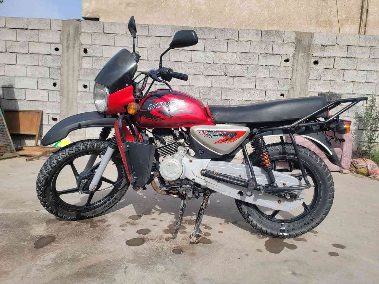 سلام عليكم دراجه بوكسر نضيفه وحلوه دراجه ما مشتغله دلفري مكاني بغداد بوب الشام  اوراق كامله الغبور يعني تترقم   سعر 950 وبيه مجال  ***********.  ما بي بس وتساب الخط مغلق  ***********
