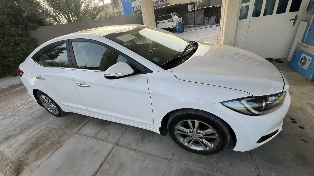 السلام عليكم 🫡
للبيع فقط 
النترا 18خليجي 
السياره ما بيها نقص جاهزه من كل النواحي
محرك كير شرط الكفالة
تبريد ❄️ ثلج/تدفئه شغاله
صدر خير من الله 
بيها صبغ الدوسه عكس السائق فقط رش /والدعاميات ابيعلك مصبوغات
والبنيد بالخشم بيه بارد وتكحيل
وبيها رصعات خفيفه اله تركز عليهن بالقماره اثر حالوب
السياره ماشيه161الف السياره ب اسمي شرط التحويل..
المواصفات 
فتحة سقف
اشاير بالمري+شفط
حساسات اماميه خلفية
شاشة /تحكم ستيرن 
تبريد قطعتين 
السعر 145وبية مجال للطيبين
العنوان /بغداد مقابل كلية ابن خلدن
***********
***********
