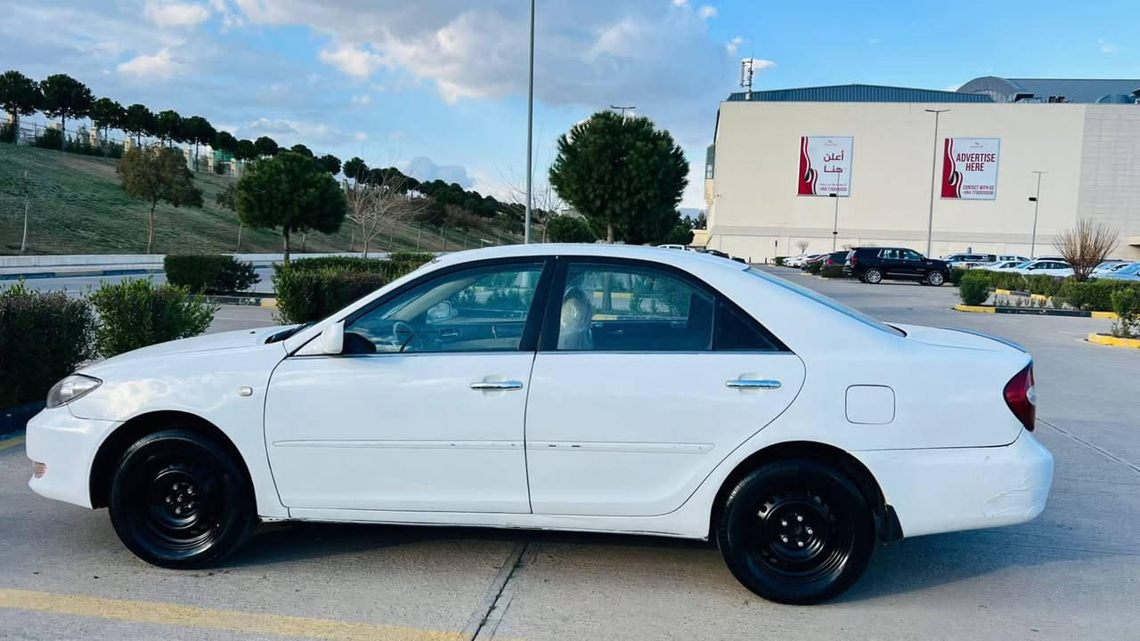 کامری ٢٠٠٤ بۆ فرۆشتن
گێڕ ئۆتەماتیک 
بیلاد ٤ بیستۆن 
سڵاید چوار جام کارەبا 
چوار تایەی تازەی لەژێرە 
ئاڕمی پلاستیکی هەولێر بەشەرتی ئاڕمو ئەوەلیات 
گەرمی و کارەبایی بەشەرت 
سعری ٤٨ گەڵاو معامەلە 
***********
ڤایبەرو  وەتس ئەپی لەسەرە
