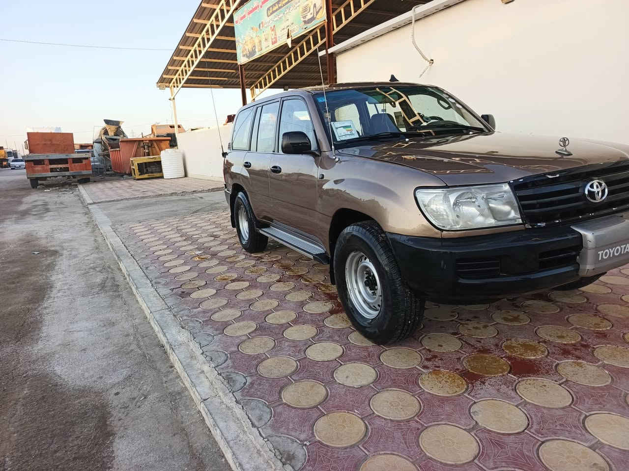 السلام عليكم للبيع لانكروز
موديل ٩٨ 

رقم بغداد انكليزي بسمي 

مصبوغة عام 
بانزين 
مكانها النجف 

سعر ١٠٥ 

للاستفسار *********** بي وات ساب
