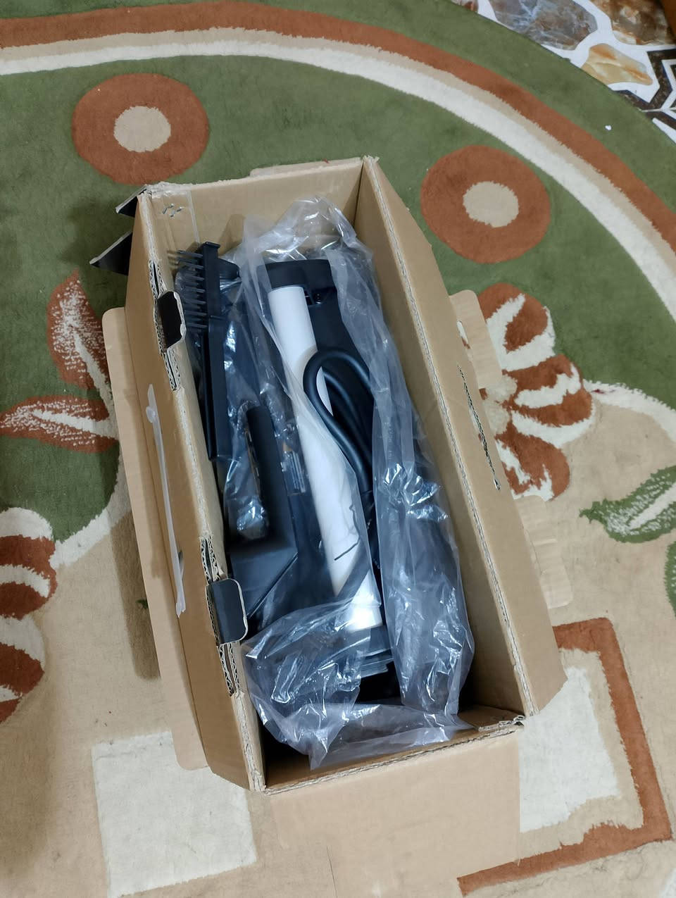 مكينه لحيم تازاكا حجم كبير 300 انبير جديد غير مستعمل مع كيبل الحار 6 متر نحاس الكيبل والبارد 2.5 متر. ضفيره  مع كامل ملحقاتها تلحم واير 7018 للبيع سعر 190 قفلها مكاني كربلاء توصيل ماعندي موبايل ***********
