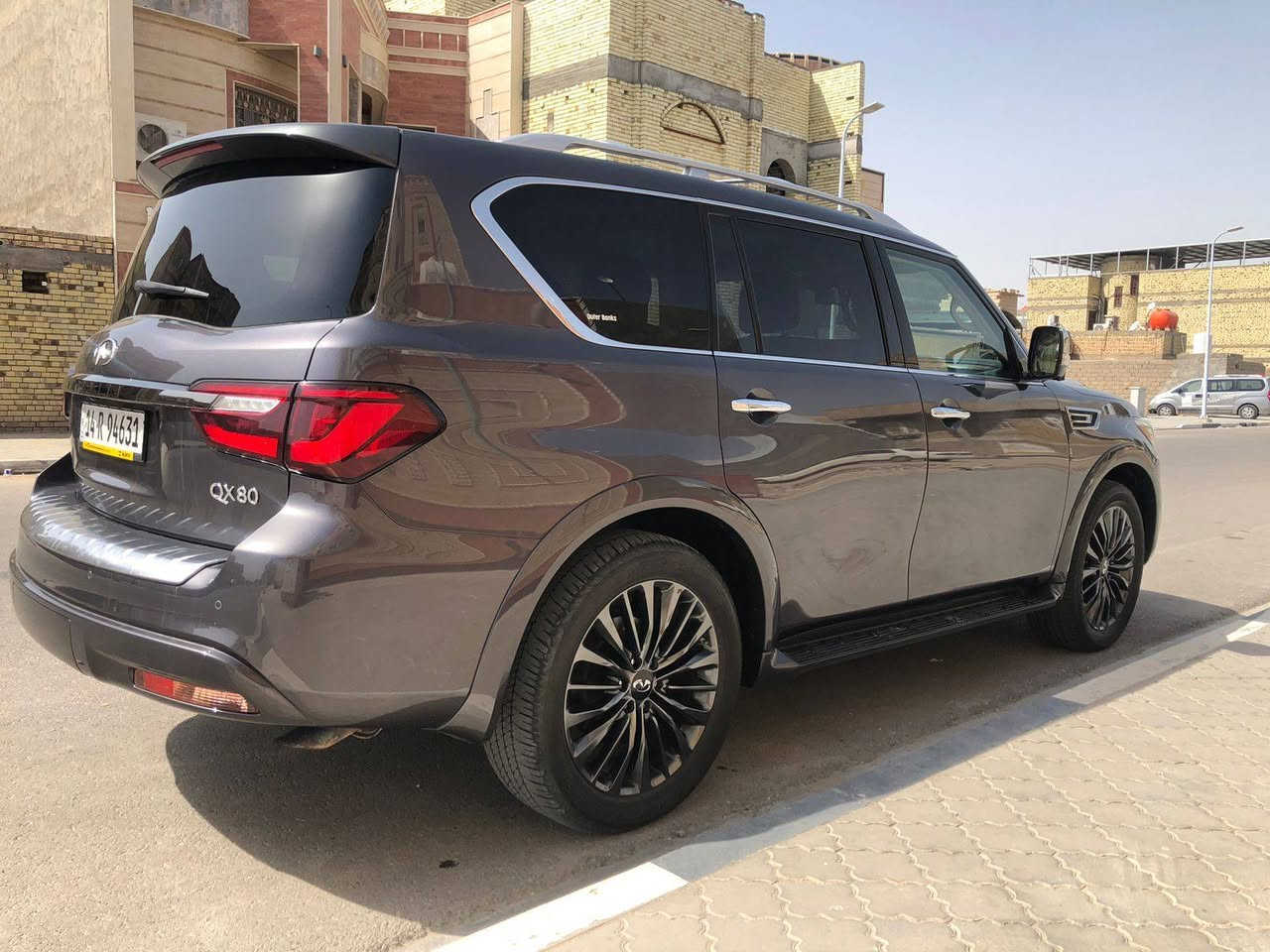 انفنتي QX80 موديل 2023 
محرك 8 سلندر 5600 دفع خلفي وارد امريكي فول مواصفات Primum ماشية 28 الف السيارة مكفولة من كلشي رقم بصرة بسمي ، كاميرات 360 درجة 6 كاميرات و حساسات أمامية وخلفية ويل حجم 22  كشنات كهربائيه و جلد و صندوق كهرباء و مرايات كهرباء قابلة للطي رادار مع نقاط عمياء نظام التوقف التلقائي و مثبت سرعه و تنبيه الخروج عن المسار و  شاشة ابل كار بلي و شحن وايرلس و  بعد بيها هواي مواصفات ، للبيع بسعر 390 ورقة


**إذا كنت صاحب هذا الإعلان وتريد حذفه لأي سبب، رجاءا أرسل رسالة إلى الدعم الفني**