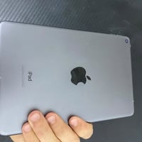 أيباد mini 5 محدث اخر تحديث ذاكره 64 الجهاز كل مكفول كامل ع وضع الشركه...
