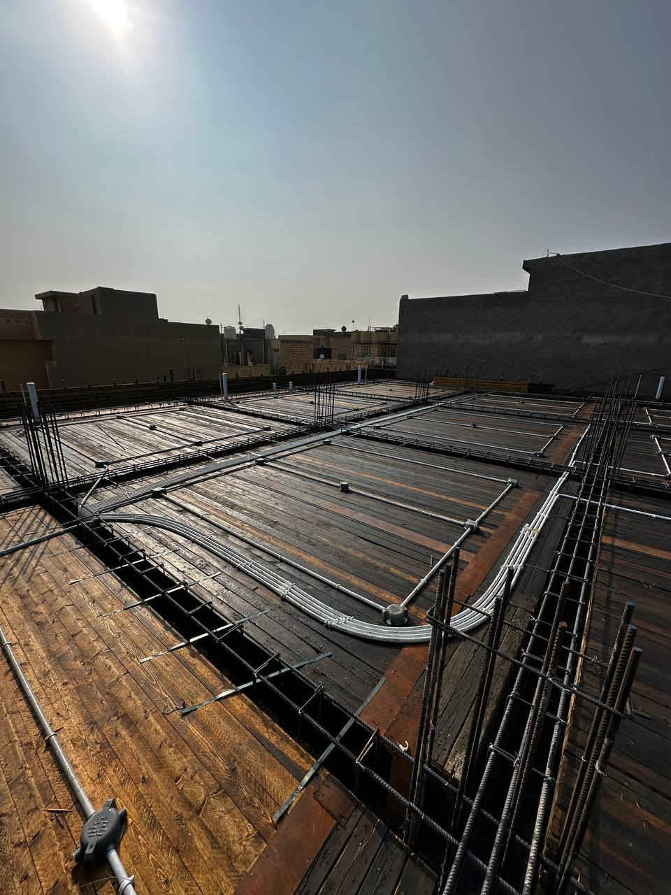 بســم اللــه الـرحمــن الـرحيــم. 

كــادر منتظــر الكهــربائــي متخصـص فــي كافـه ألتاسيسات. 

يحتــوي علـى.......... 

# منظومه كامرات مراقبه . 
# منظومه انترنيت. 
# منظومه مجمع ستلايت. 
# منظومه الايرث. 
# منظومه الفوتسيل اللاناره الخارجيه. 
# منظومه الحريق. 
# منظومه السماعات الداخليه. 
# منظومه درج ابيانو. 

اخــوكم منتــظر الكهربائــي للستفسار.... ***********
