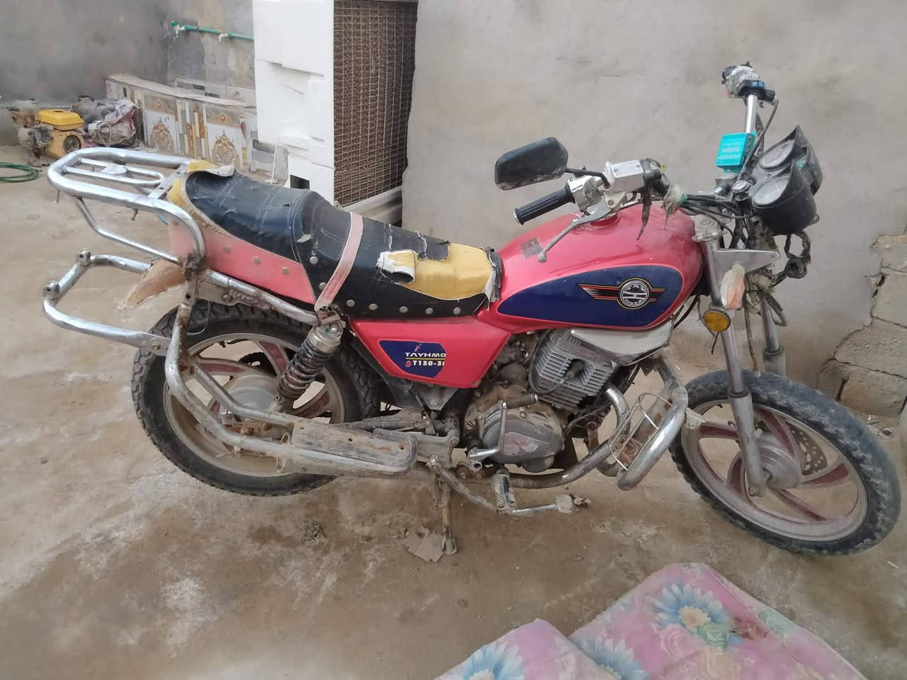 سلام عليكم دراجه تايموته موديل 2021 جاهزه عوزها بس لايت. سعر 550 وبيها مجال الرقم ***********
