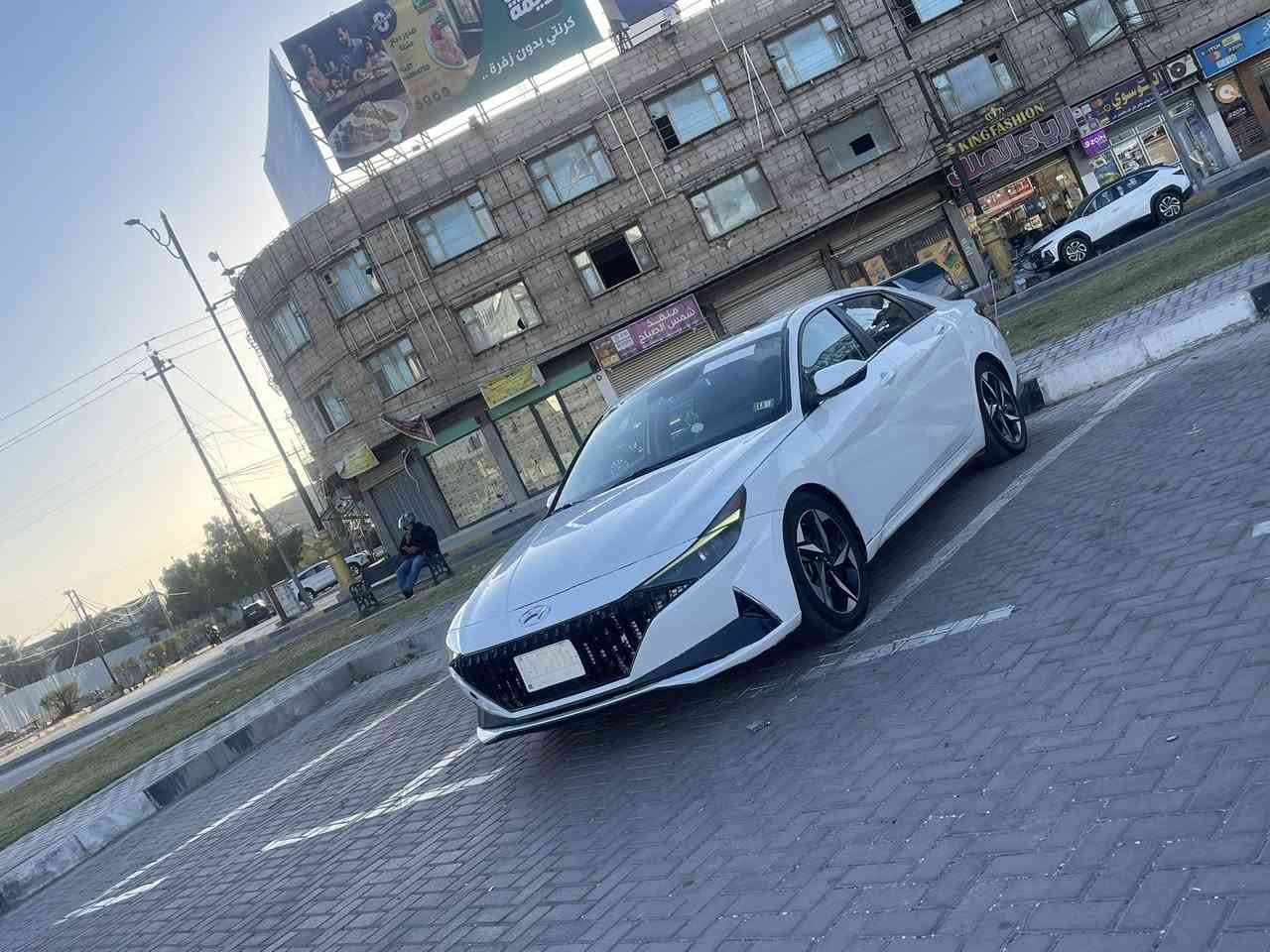 هونداي النترا موديل 2022
وارد امريكي بدون ايرباك حادثها موضح بلصور 

والسونار ايضا 

مكينه 2000 دوش

رقم بغداد باسمنا ماشيه 82ml

سيارف فئه الفول شنو بالك بيها 

جاهزه من كلشي 

بيع سريع قفل138$ ورقه 

سياره مال جناي بدون مراوس فقط بيع 

مكانها كربلاء مكلف بلنشر 

‭0773 244 0427‬
