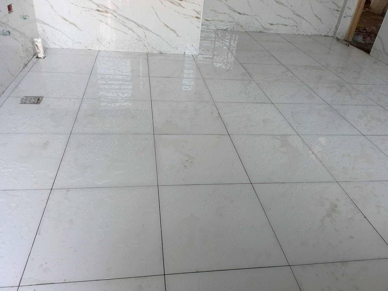 اسطه سيراميك ارضي جداري. شغل مضبوط استلام هندسي. متفرغ حاليآ مكاني نجف. اخذ متر وكباله. ويوميه. للتواصل. ***********
