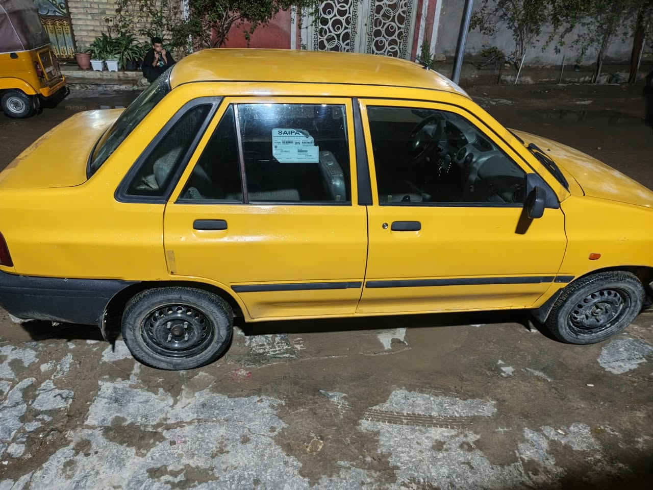 سياره سايبه 2011نفخ مابيهه صبغ سياره بلاديه
محرك خير من الله تبريد شغال كلهه شغاله 

رقم نكليزي صار سبوع من محولهه سعر ٢٩وبيهه مجال حك جيه رقم 📞 ***********
