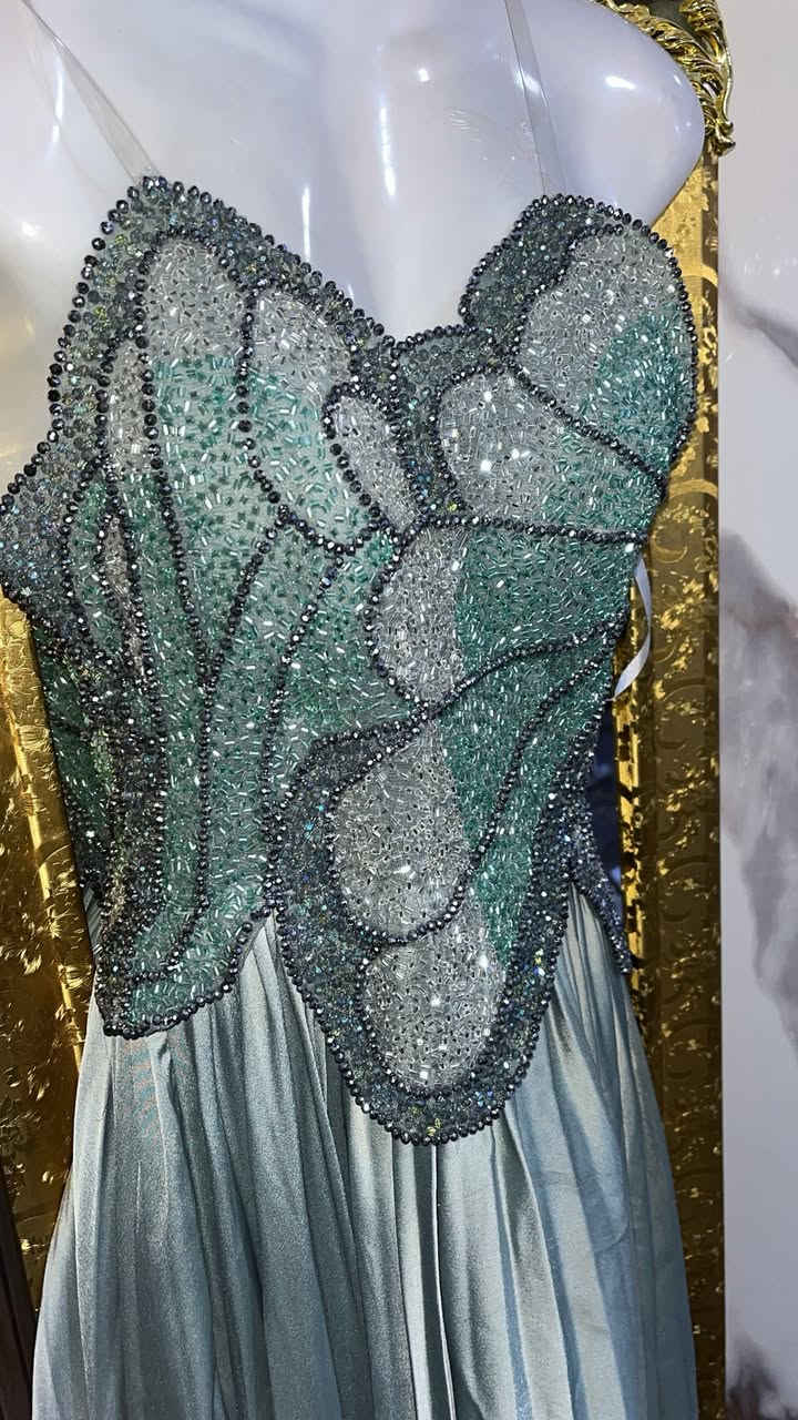 فستان سهرة شك يدوي
لبسة وحدة بحال لجديد
مقاس ٣٦ للبيع بسعر الايجار


**إذا كنت صاحب هذا الإعلان وتريد حذفه لأي سبب، رجاءا أرسل رسالة إلى الدعم الفني**