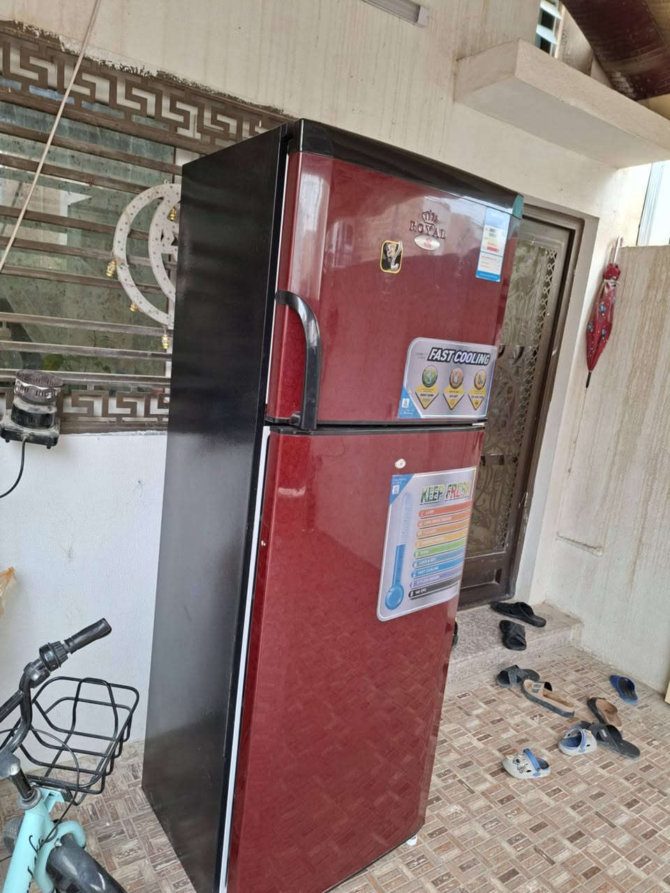 ثلاجيه   بلاديه  للبيع     نضافه 100%    السعر بس   ب 250  👌


**إذا كنت صاحب هذا الإعلان وتريد حذفه لأي سبب، رجاءا أرسل رسالة إلى الدعم الفني**