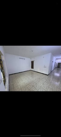 للأيجار للأيجار مشتمل طابق ارضي ١٥٠م   موقع السيديه شارع النخل   يحتوي...