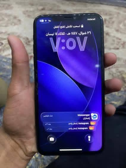 السلام عليكم 
11برو ماكس جهاز مستبدال شاشه 
وبي شرك بسيط بضهر بطاريه 72 ذاكره 256

للإستفسار اتصل واتساب ***********
ع تعاليق ما ارد
