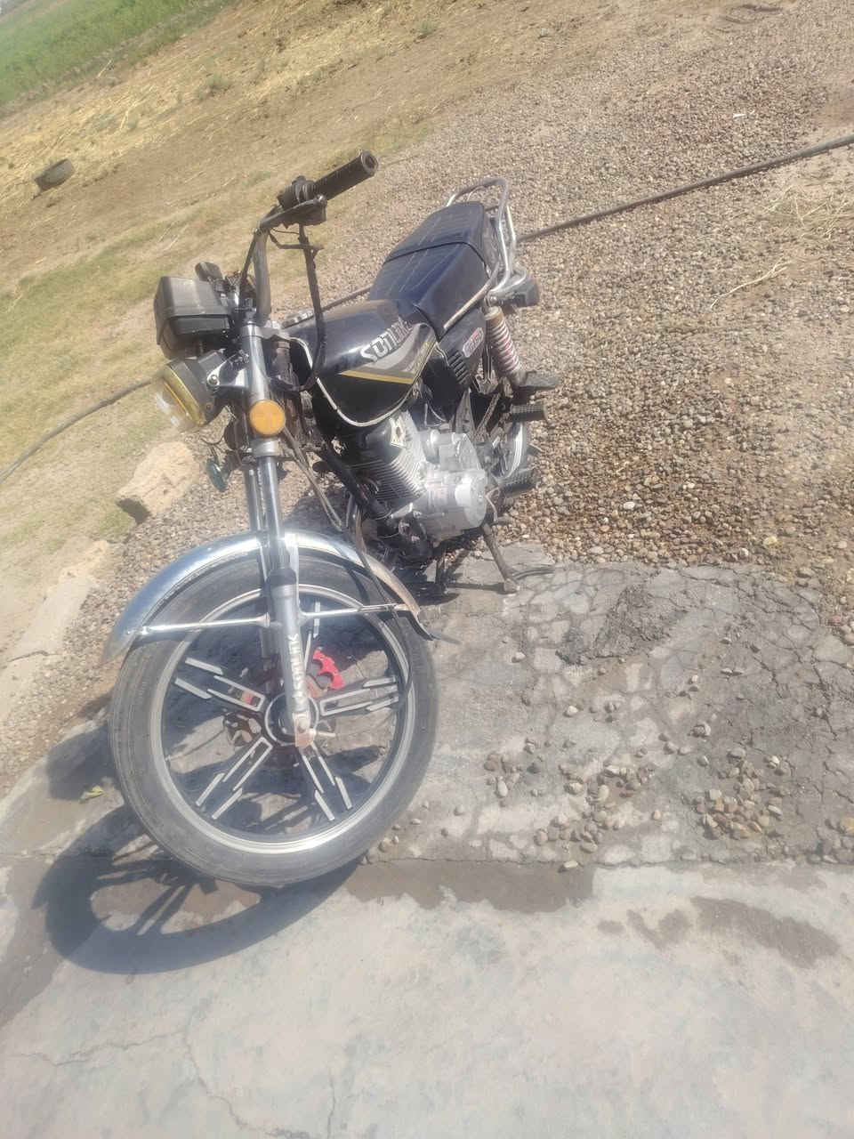سلام عليكم عندي دراجه لبيع مديل 23وراق كامله دراجه حلوه حيل كامله يه نقص مابيه مفتوح بيه بس كور بدلين ولفات ول دراجه سلف شقال كرهبايات شقاله سعر 450وبيه مجال بصيط مكاني بغداد المحموديه *********** /***********
