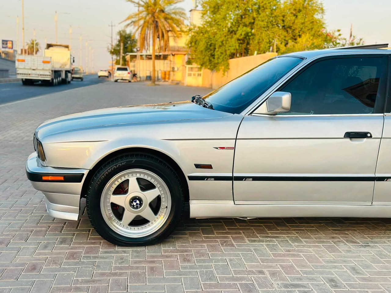 السلام عليكم
BMW
525i
موديل 90
رقم بغداد مشروع وطني سنويه ٢٠٢٩
شرط التحويل
مكينه ٢٥ مسكر فانوس 
كير اوتو ماتيك 
كير محرك شرط
تبريد ثلج قطعتين 

ويل Mنجمه الجديد وتخم تاير جديد سلايت رف طكتين
دبل جكمجه
بجم عريض
داخل اسود جلد
سياره مال جناي نظيفه ومابيه شي نقص تفاصيلها كلها 
مذكوره
السعر (62 ) وبيها مجال  مكانها صلاح الدين تكريت للاستفسار انتصل وتدلل***********
