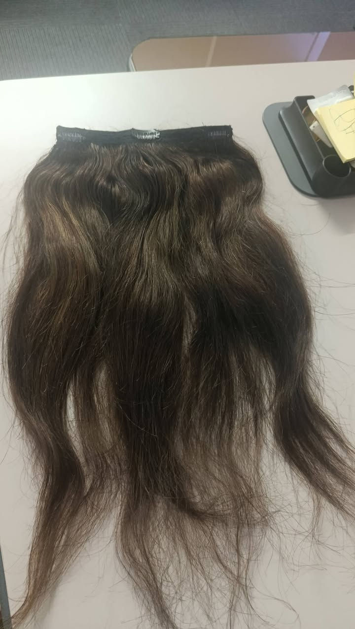 شعر طبيعي مثل مشوفون كثافة عالية طبيعي خام الطول 55يعني نص الظهر اشتريتة من مركز مو من شي ان والسعر مناسب للتواصل خاص


**إذا كنت صاحب هذا الإعلان وتريد حذفه لأي سبب، رجاءا أرسل رسالة إلى الدعم الفني**