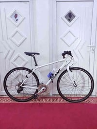 دراجه ماركة #GIANT_ESCAPE  جيانت اسكيپ العالميه ماركه   غنيه عن التعري...