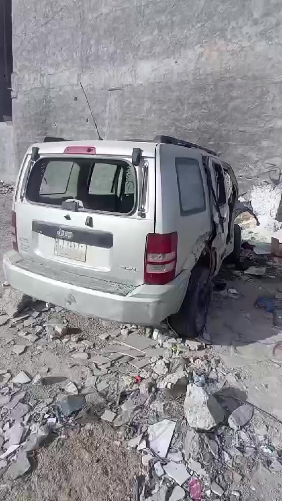 السلام عليكم جيب لبرتي بيه  حادث  بسمنه انبار غراضه تقريبا كامله ضفيره انباكت كيري محرك بطه جدد للبيع قيم وبيعلك او مراوس السنويه صاقطه رقمي *********** بغداد سكني
