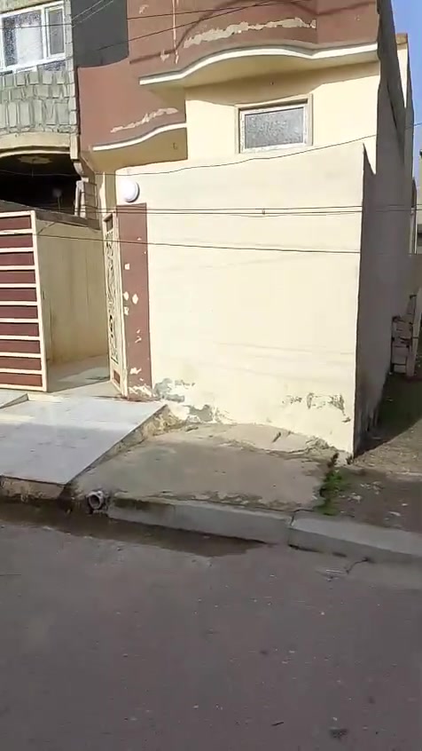 جديددددد 🔥🔥توفر بيت للإيجار في حي #سومر قرب مدرسة الكويتية العاشرة، مساحة 100 متر بناء حديث، يتكون من غرفة نوم وهول واستقبال ومطبخ ومشتملات وكراج 

 سعر الإيجار الشهري:250 وبي مجال للطيبين 

تفاصيل اكثر اكتب تم او تفضل خاص 🔥🔥


**إذا كنت صاحب هذا الإعلان وتريد حذفه لأي سبب، رجاءا أرسل رسالة إلى الدعم الفني**
