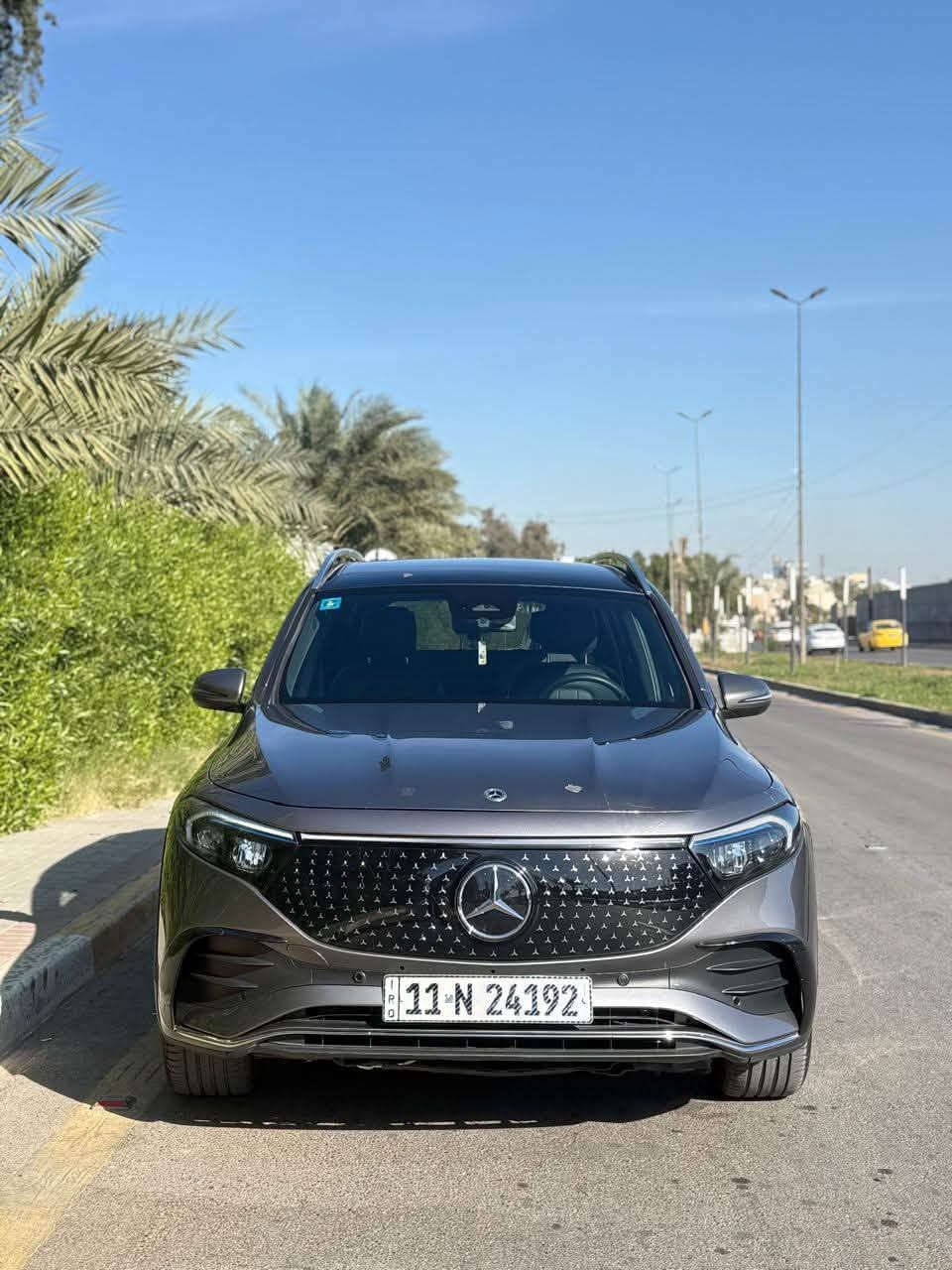 لبيع: Mercedes-Benz EQB 250+ موديل 2024
✨ بحالة الوكالة تقريباً

🔹 الموديل: 2024
🔹 الممشى: 13.000 كم فقط
🔹 اللون: رصاصي
🔹 وارد: (امريكي )

⚡ كهربائية 100% – بدون صرف بنزين
🔋 مدى ممتاز بالشحنة مناسب للاستخدام اليومي والسفر
🪑 مريحة وواسعة
💡 إنارة LED كاملة + تصميم عصري

✔️ استخدام شخصي ونظيف جداً
✔️ ما تحتاج أي مصروف

💰 السعر: (249$ ) قابل للتفاوض للجادين
📍 المكان: (بغداد العامرية)

📞 للتواصل
: (***********)
الحادث فقط دعامية اماميه بدون اي صبغ

