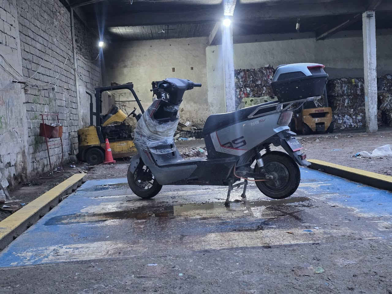 ماطور شحن فول بطاريات فول السعر 550 ابوه مجال عنوان موصل جديده 
***********
