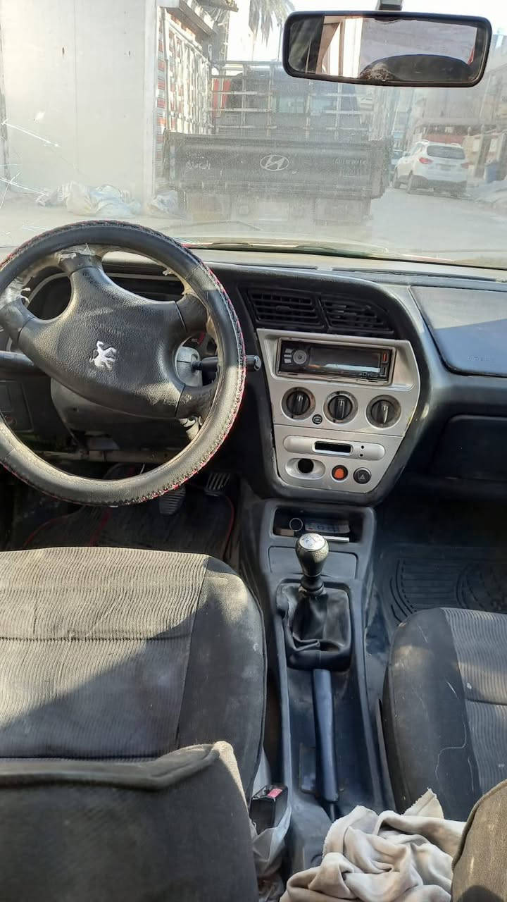 بيجو فرنسي ٣٠٦ موديل ٢٠٠٢ رقم بغداد انكليزي سنويه نافذه لغاية ٢٠٢٩ تخم تايرات جديد صدر جديد باتري جديد تبريد ثلج السيارة بسمي تحويل ثاني يوم السيارة مابيه اي قطرة خياس لون ماروني 
عنوان السياره بغداد الشعب فلكه صباح الخياط
السعر 36 وبيها مجال شي قليل 
*********** رقم هاتف صاحب السياره
