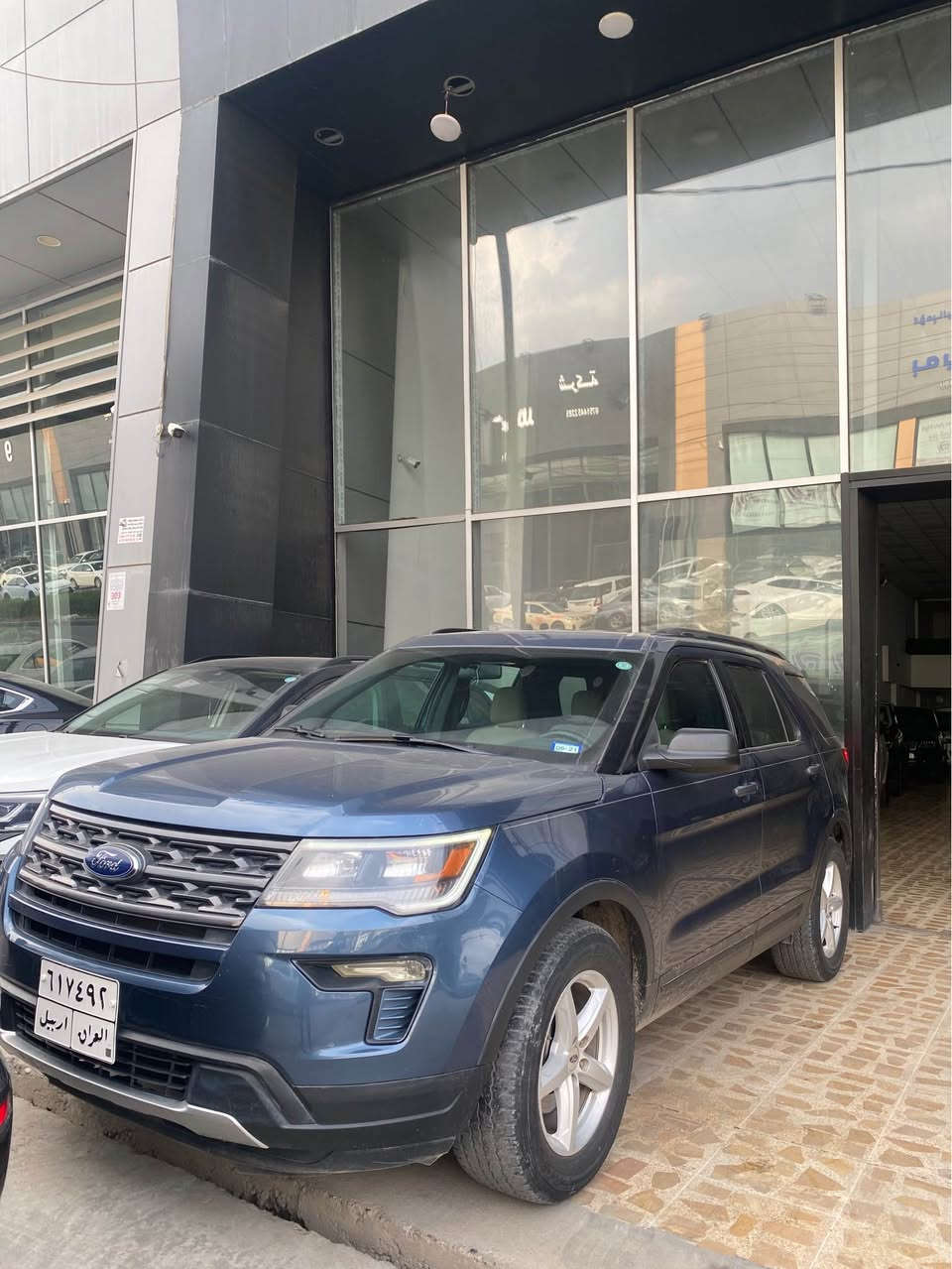 فورد يكسپلورا ٢٠١٩
مواصفات سي ريز كوشن ٧ نةفةري شاشة گةورة كاميرة سوكان ڤوليوم تةبريد مةركةزي گيچ اليكتروني  لايت زينون  سةيارةكة لة جواني رةقةم يةكة 
وةكو سبوخ چةمةلاغي لاي سةكن و دةرگاي سةكن سبوخة بي ژوري بي ايرباگ بةشةرت  پيشو پشتي كةپسة نوكة دةرزي ژوري نية هةتا ناو دةرگاشي سبوخ نية بةشةرتي فةحس 
سةنةوي بةسةر چوة  
سةيارةكة زور زور لوسةو جوانة هيچ شوختو ساردةكوتي نية  بةقةت يةك پةنجة قةلةم كاري هةية 
سةيارةكة عايلية ٧ نةفةري
چوار پستني توربوية هةموو بةنزينةك قبول دةكات بةشةرتي نورمال دةفروشم 
٦٨ هةزاري حةقيقي رويية بةشةرتي كومپيوتةر 
سةيارةكة گورينةوةش دةكةم لةسةر دل گرتن 
تكاية تكاية موشتةري ني بيزارمان نةكة لةگةل ريزم 
***********
ڤايبةر 
واتس ئاپ أربيل, العراق
