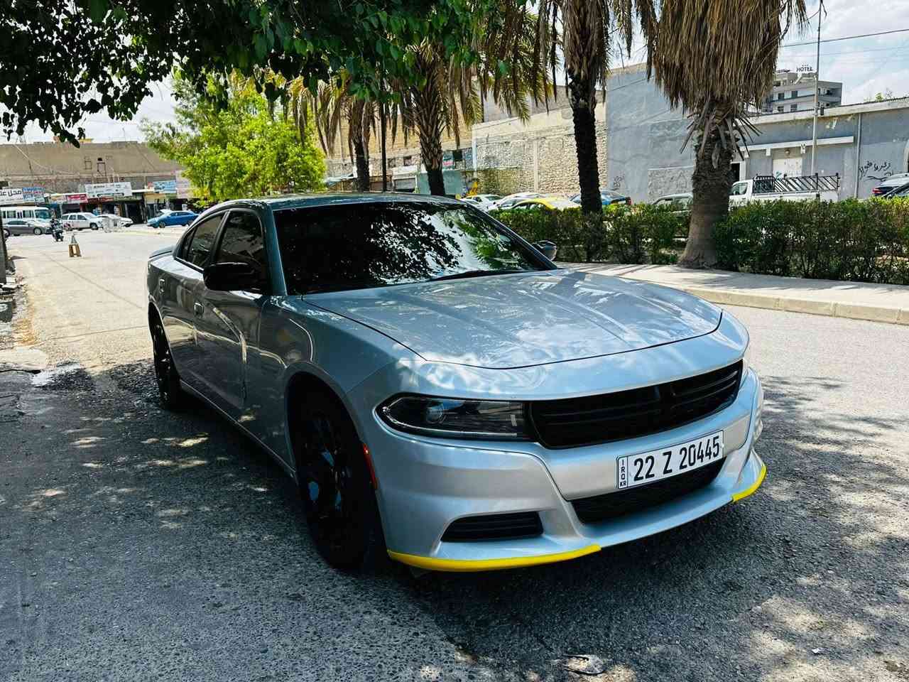 للبيع
دوج جارجر 2023 
SXT 
نص فول
سعر 228 بيها مجال للطيبي 
سياره بيها 3 قطع كلير من امريكا 
سياره حيل حلوه و نضيفه 
عنون موصل
‭0774 088 8630‬
