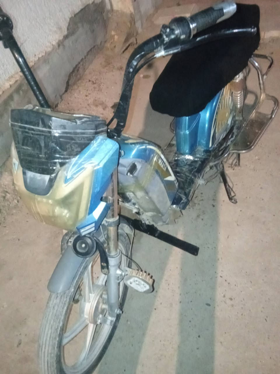 موطور شحن للبيع بطاريات صارلهن  سبوع من شديتهم جديدات  نضيف تايرات جدد نضيفات بس مشكلته عقل عطل و اريد ابيعه سعره 165


**إذا كنت صاحب هذا الإعلان وتريد حذفه لأي سبب، رجاءا أرسل رسالة إلى الدعم الفني**