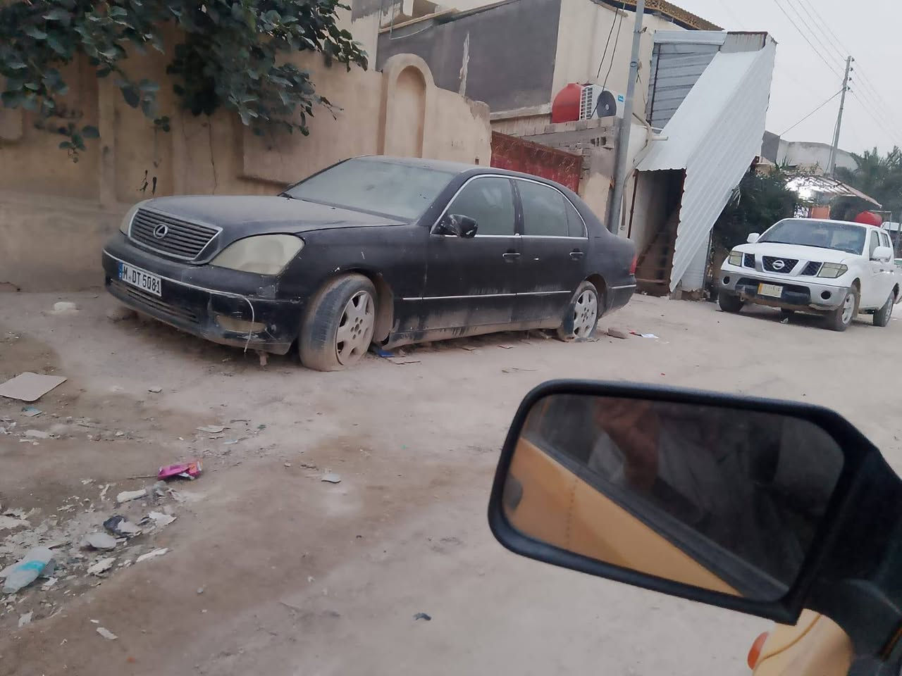 السلام عليكم يوجد غراض الكزز صالون 2005مكينه 8/شرط تشغيل سياره تنباع غطع غطع غيار***********
