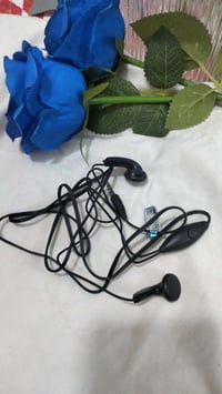 سماعات • جديد • كندي