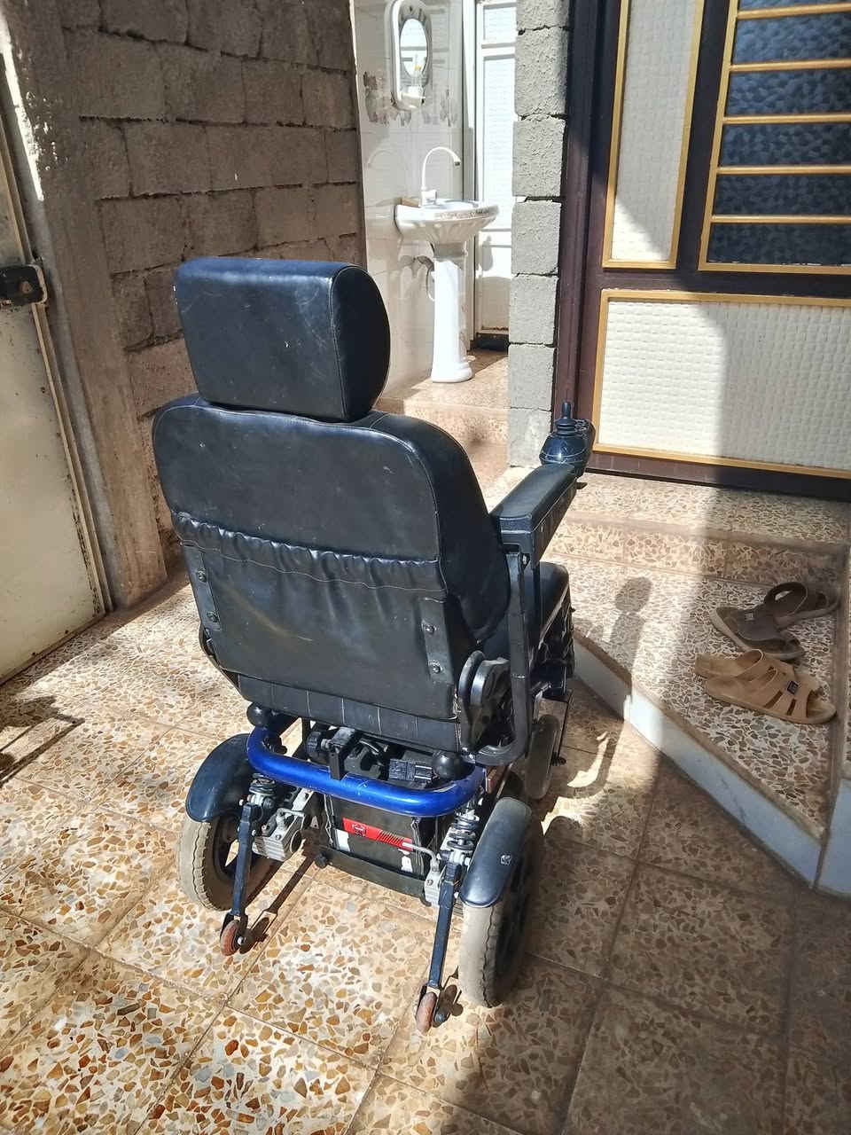 عربانه للبيع ***********
