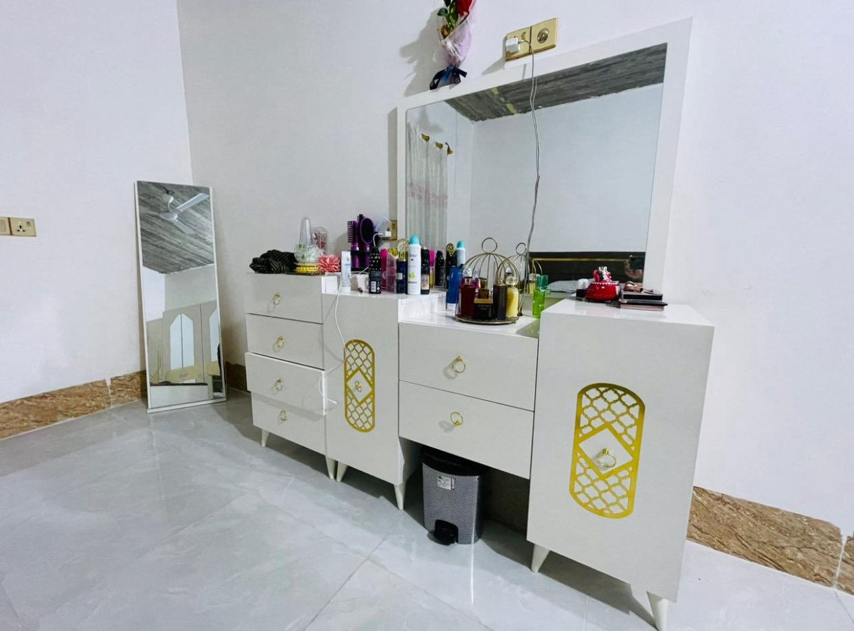 غرفة نوم تركي مستخدمة سنة وحدة نظافة 90‎%‎ مابيها اي عيب المكان كركوك كوباني


**إذا كنت صاحب هذا الإعلان وتريد حذفه لأي سبب، رجاءا أرسل رسالة إلى الدعم الفني**