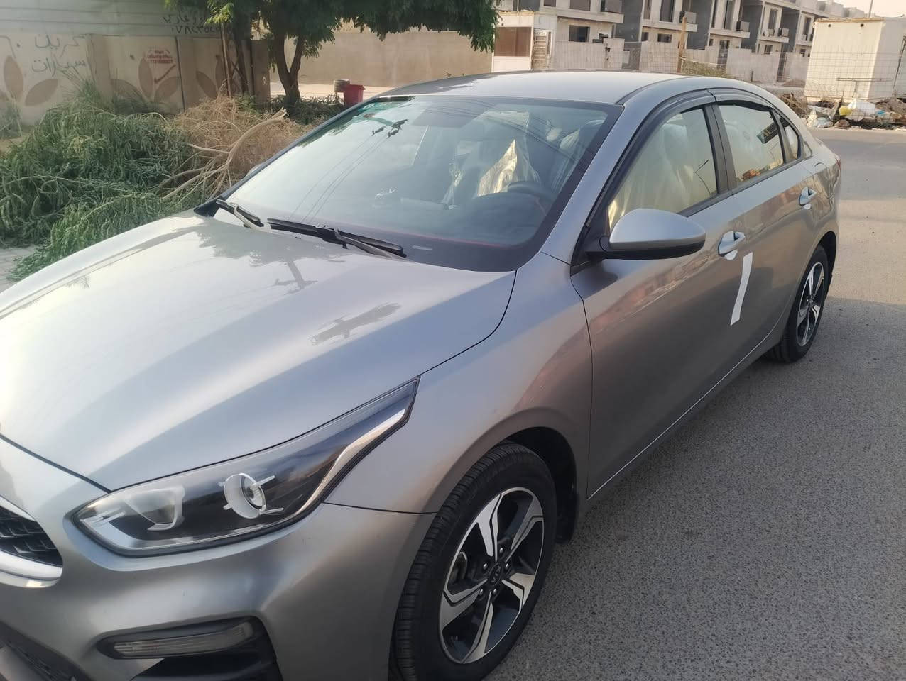 السلام عليكم
سيراتو 2019 خليجي محرك 1600 دوش رقم بغداد الدولي بأسمي ماشيه 70 كيلو السياره لا صبغ ولا تبديل فقط بوارد بسيطه ومثل ما موضح بالفيديو السياره خير من الله حلوه ومرتبه ونظيفة تحكم ستيرن اشاير مري تبريد قطعتين خلفي وامامي 
السعر 140 وبيها مجال 
مكان السياره بغداد حي الجهاد
للاتصال *********** / ***********
