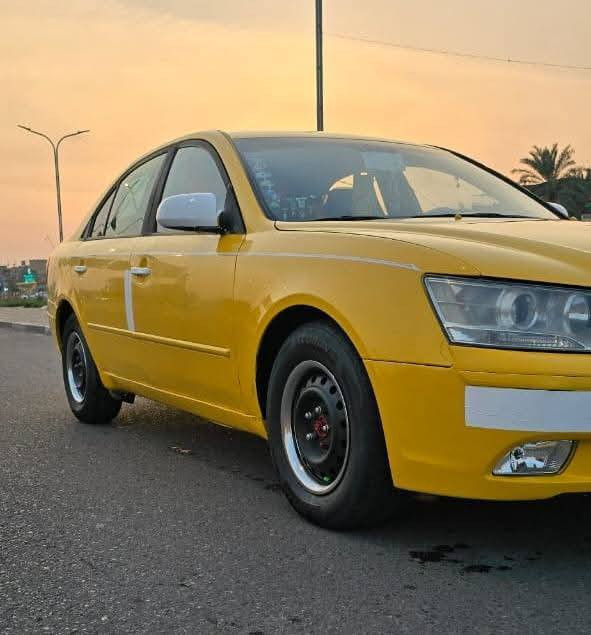 سلام عليكم 
سوناته موديل((2010)) رقم بصره مشروع وطني تحويل تحويل بسمي سنويه مجدده الغايت((2027))مصفره اهيه وغرامات  مكينه وكير وحداديه وطخم تاير كهربايات كله شغاله داخل جديد مكان بصره سعره $((80)) وبيه مجال ((***********)))((***********))
