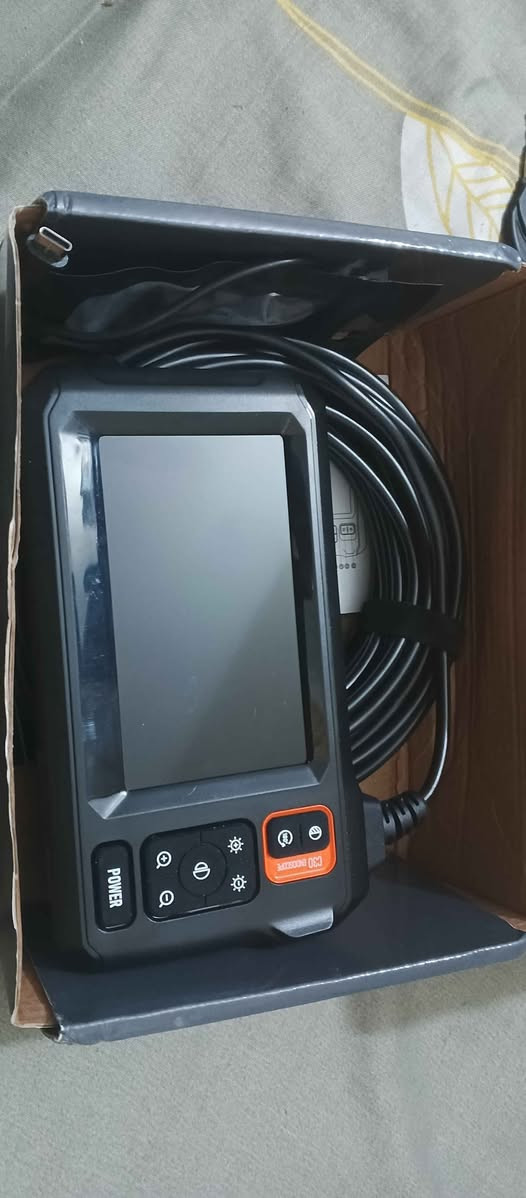 كامرة اماكن ضيقة شاشة دقة فول اش دي طول الواير 10 متر تطول تلث ساعات شحن وتر بروف وياها ملحقاتها كاملة مغناطيس وجنغال ومراية الكامرة رهيبة وكلش زينة رايدهة ب100 ومجال بسيط
الرقم *********** بغداد, العراق
