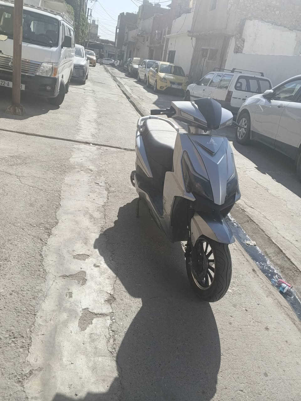 ماطور اكزز شحن نضيف الحجم ست بتريات ثلاثا تعبانين السعر 500 بي مجال بسيط ***********
