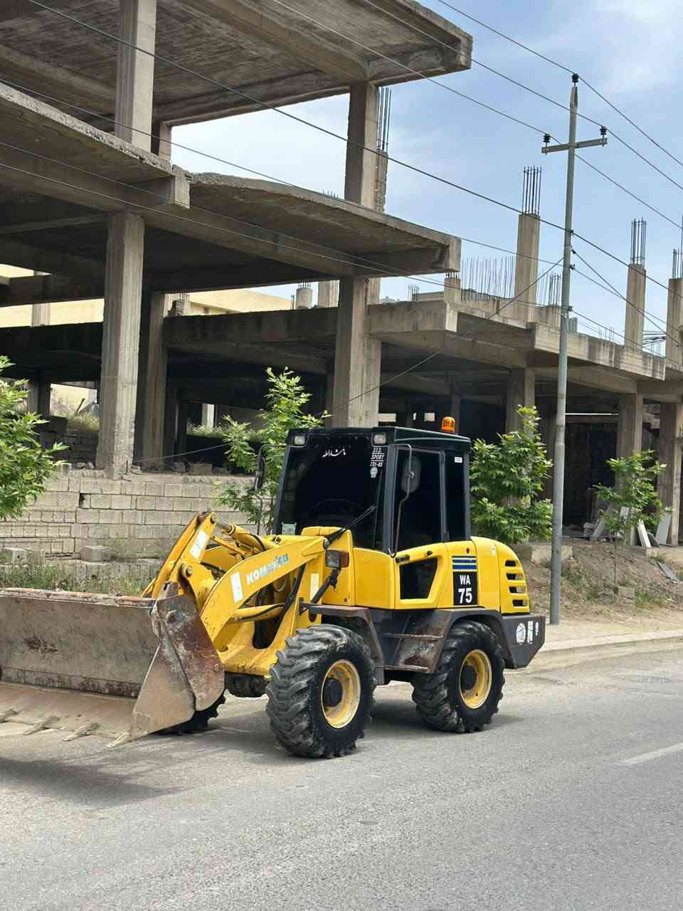 لبیع  شفل کۆماسۆ حجم 75  مۆدیل 2001رەقموسنویە ٲربیل گیر ٲکسل سبغ مگینە بشرت  سعر 210$ مجال ***********وات ساب
