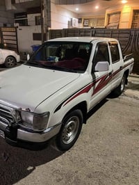 بيكم تيوته2001 السياره بلاديه بيها بس جوملغ مبدل وبنيد بي صبغ  سنويه ه...