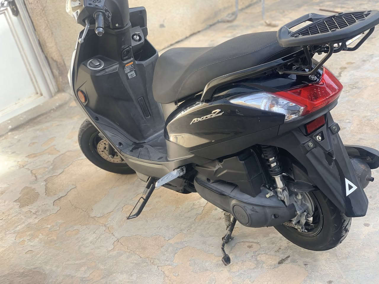 اكدز مديل عشرين السعر ١٢ ونص وبيه مجال العنوان كربلاء لاستفسار***********
