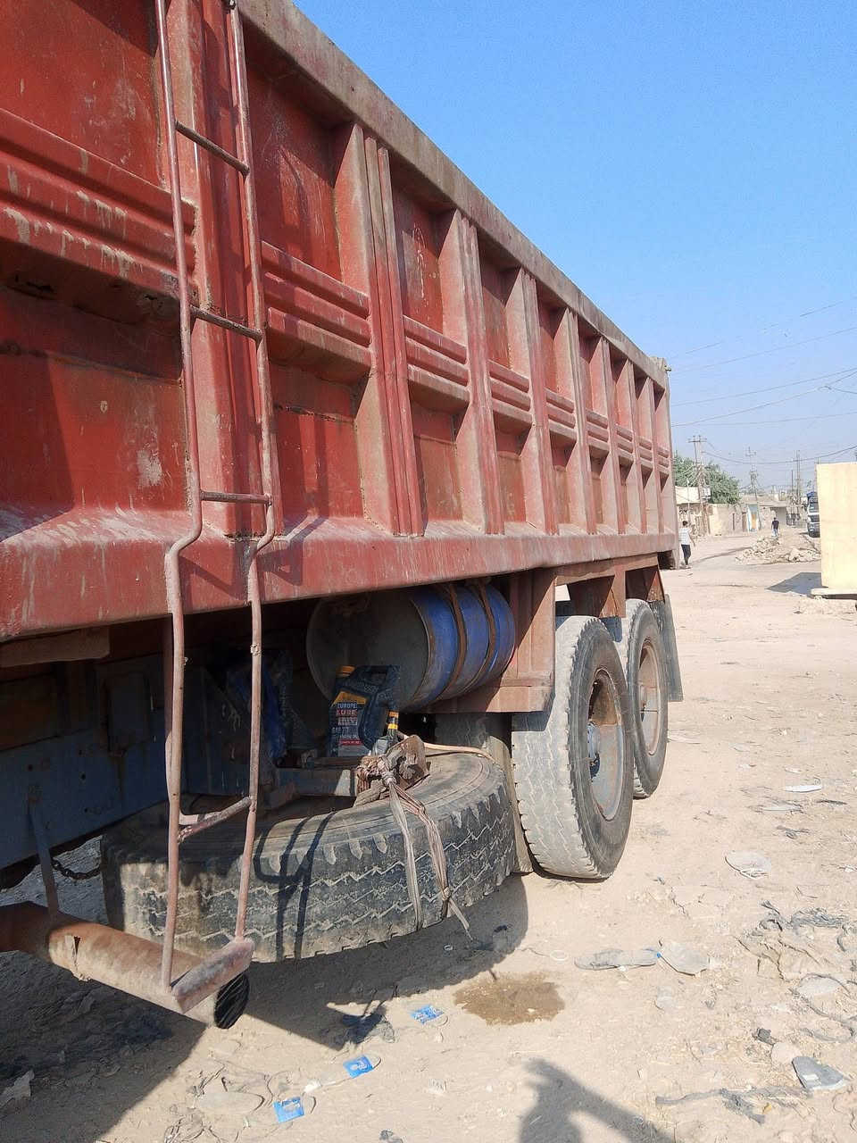 سلام عليكم فالفو للبيع موديل 82 جاهزة للعمل رقم الهاتف ***********
