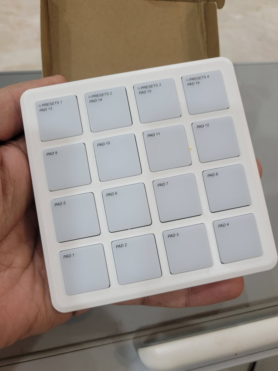 من رخصة الادمن كيبورد ميدي 25 الف


**إذا كنت صاحب هذا الإعلان وتريد حذفه لأي سبب، رجاءا أرسل رسالة إلى الدعم الفني**